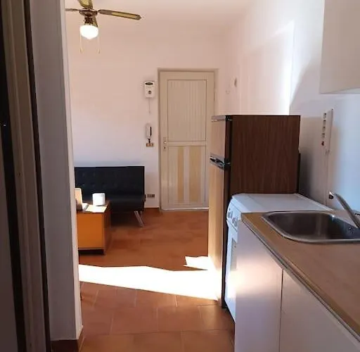 Villaggio La Bahia דירה Umbri